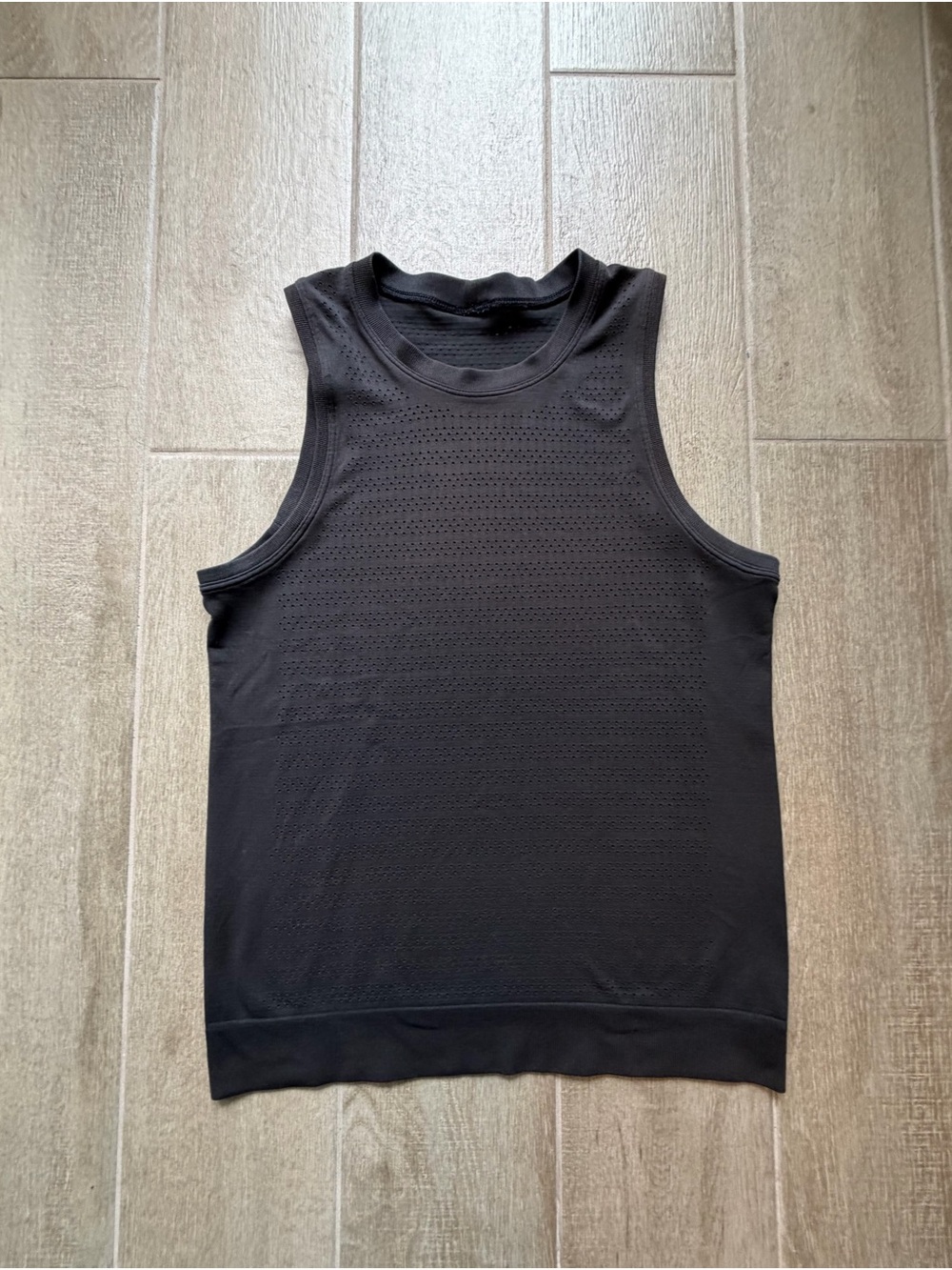 Lululemon Mesh Tank Top Black Size Small